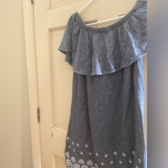 Old Navy off the shoulder dress - Picture 2 of 4